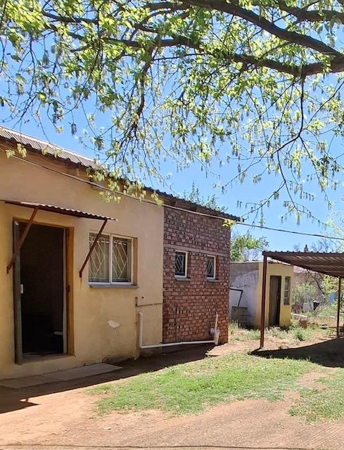 2 Bedroom Property for Sale in Trompsburg Free State